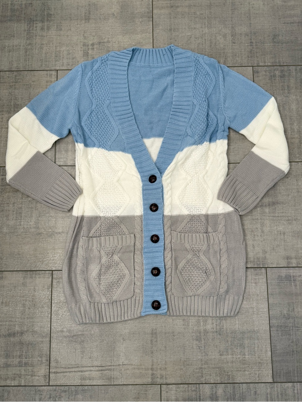 NWT Women’s Colorblock Cable-Knit Cardigan Blue White Gray Large